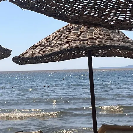 Beachside Bliss And Local Charm Vakantiehuis *
